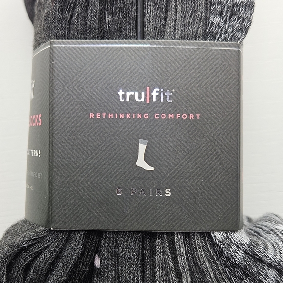 Tru/fit Black Crew Socks‎ with Floral Pattern, 6 Pairs - Picture 4 of 5